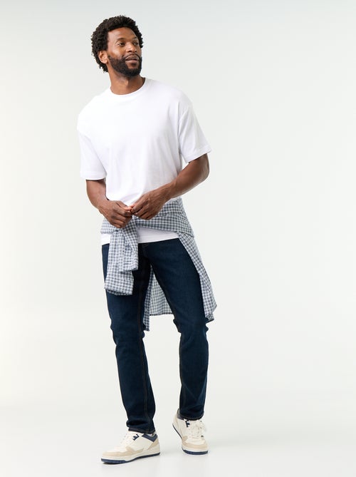 Effen T-shirt met korte mouwen en ronde hals - Kiabi Effen T-shirt met korte mouwen en ronde hals - Kiabi