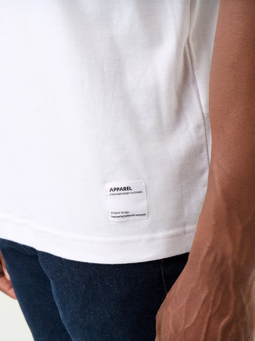 Effen T-shirt met korte mouwen en ronde hals - Kiabi Effen T-shirt met korte mouwen en ronde hals - Kiabi