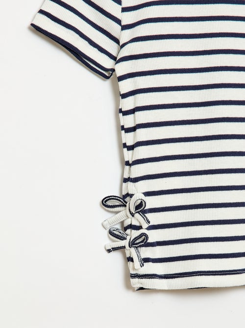 Effen T-shirt met sierknopen - Kiabi