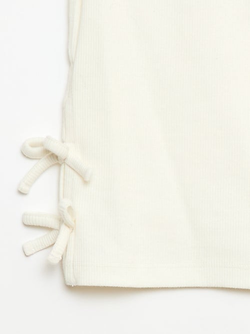 Effen T-shirt met sierknopen - Kiabi