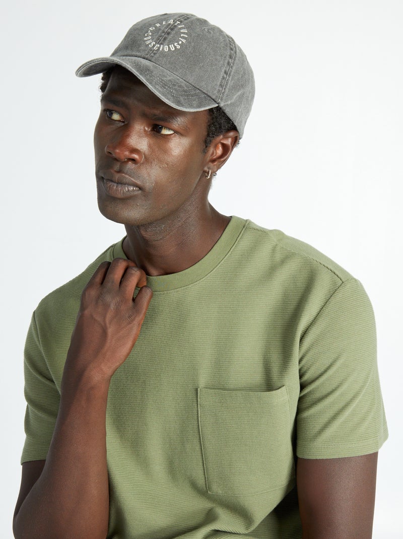 Effen T-shirt van jacquard met streepjesprint GROEN - Kiabi