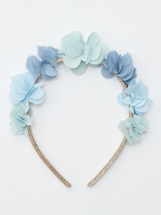 Feestelijke diadeem met bloemen