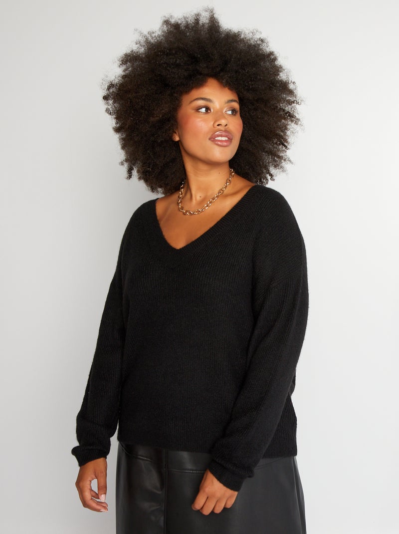 trui met v hals zwart