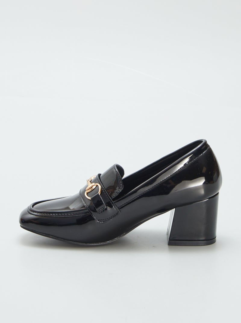Gelakte loafers met hak ZWART - Kiabi