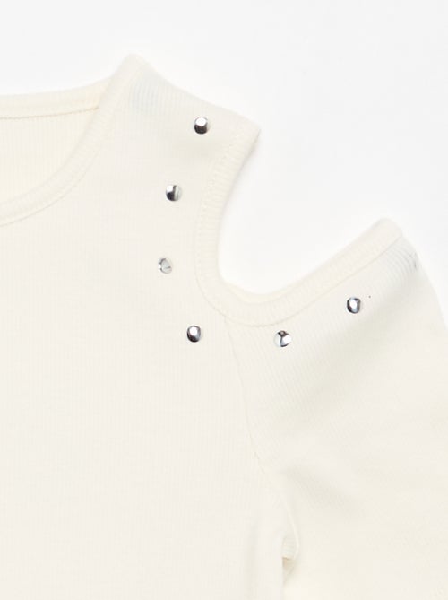 Geribd T-shirt met studs en blote schouders - Kiabi