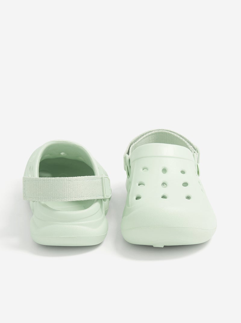 Gesloten strandslippers Groen - Kiabi
