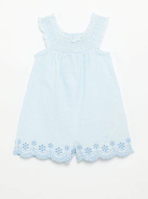 Gestreept seersucker playsuit met smockwerk en borduursels - Kiabi