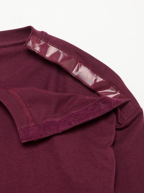 Gestreept T-shirt met klittenbandsluiting op de schouder - makkelijk aan te trekken collectie - Kiabi Gestreept T-shirt met klittenbandsluiting op de schouder - makkelijk aan te trekken collectie - Kiabi
