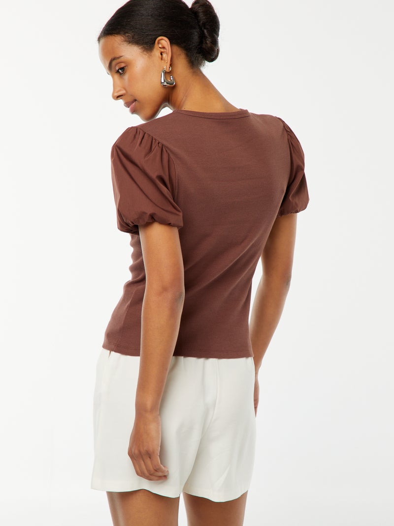 Getailleerd T-shirt met pofmouwen van twee materialen Bruin - Kiabi