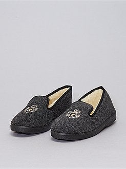 Gevoerde pantoffels met embleem - Kiabi