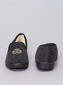 Gevoerde pantoffels met embleem - Kiabi