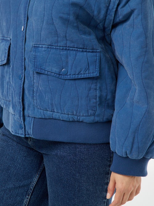 Gewatteerd, katoenen jasje met sierstiksel in verticale golflijnen - Kiabi