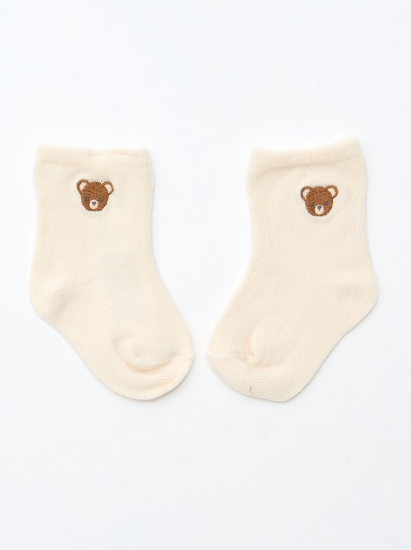 GIFTBOX - Babytruitje + broek + sokken + muts + slabbetje Biege - Kiabi