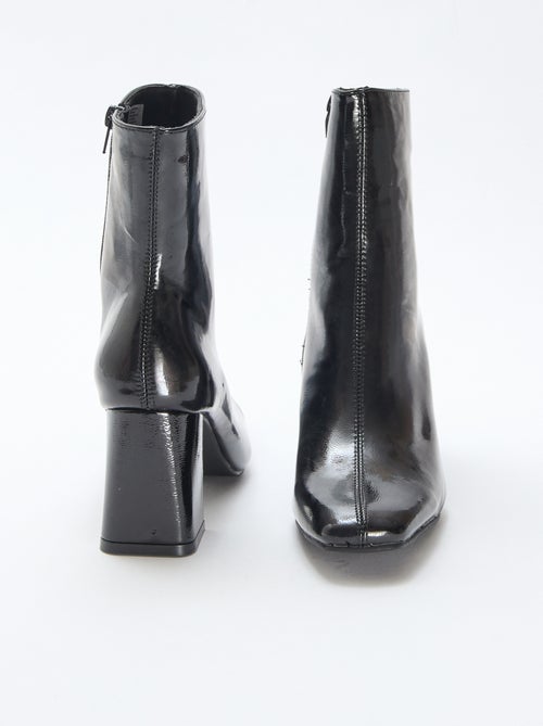Glanzende boots met vierkante hak - Kiabi