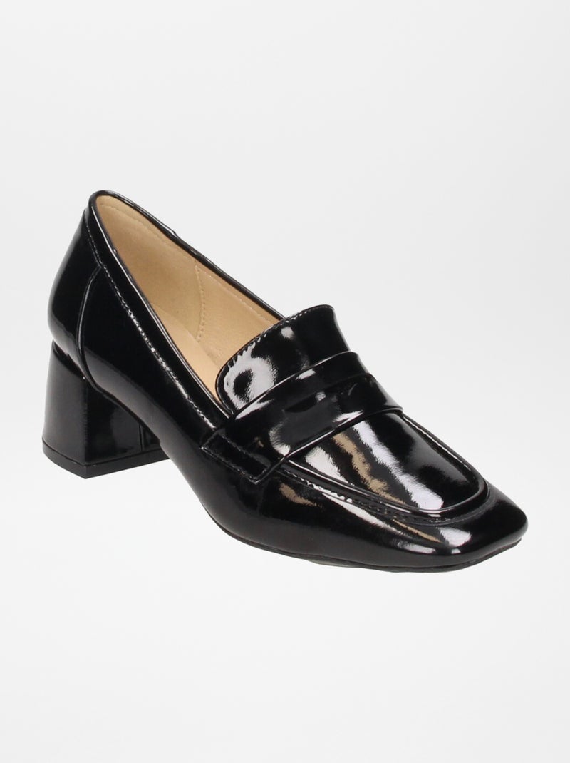 Glanzende loafers met hak ZWART - Kiabi