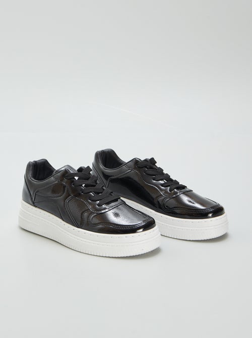 Glanzende sneakers met dikke zool - Kiabi