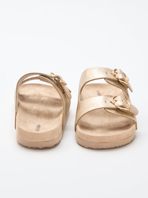 Goudkleurige sandalen met bloemen gesp - Kiabi