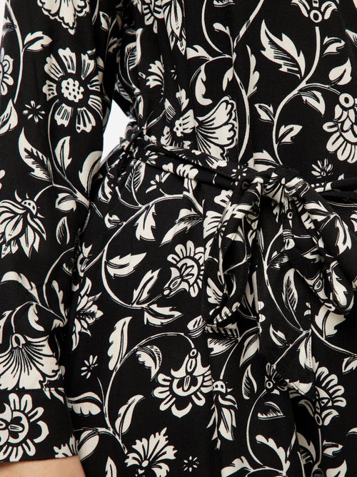 Halflange drukknopenjurk met print en ceintuur - Kiabi