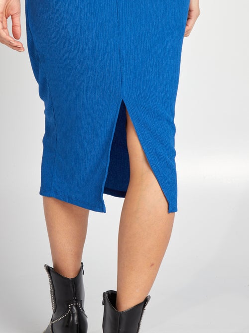 Halflange jurk van gekreukte stof - Kiabi