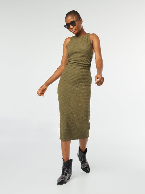 Halflange jurk van gewafelde stretchstof in haltermodel - Kiabi