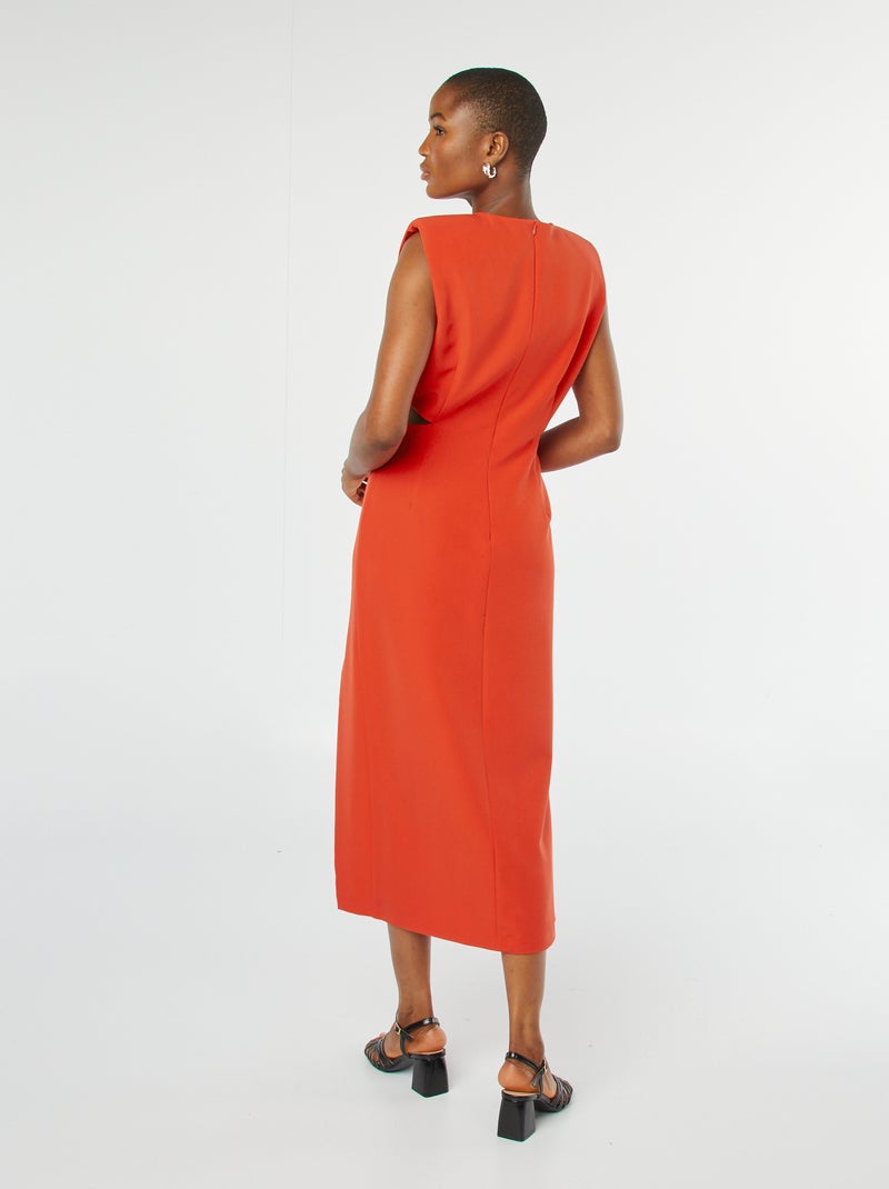 Halflange, mouwloze jurk met opengewerkte details aan de taille ROOD - Kiabi