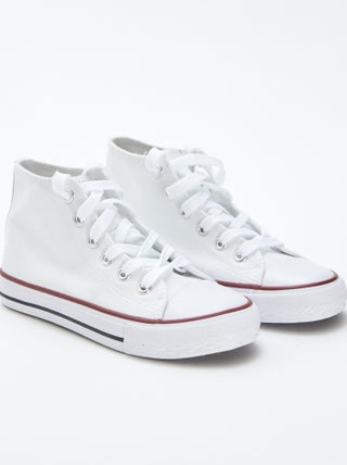 Hoge sneakers met veters