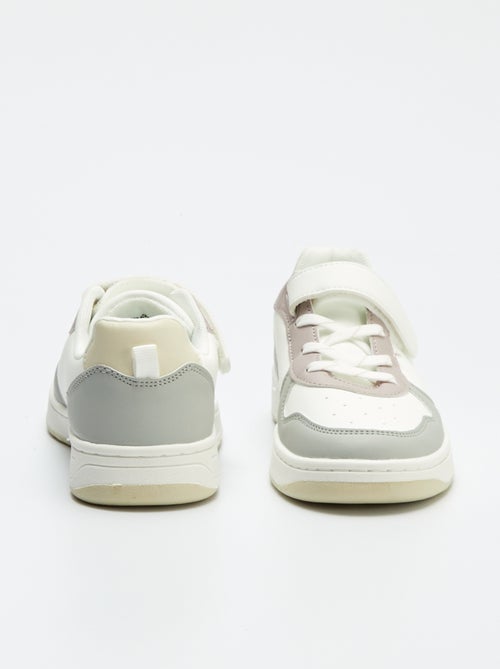 Imitatieleren lage sneakers met colorblock - Kiabi