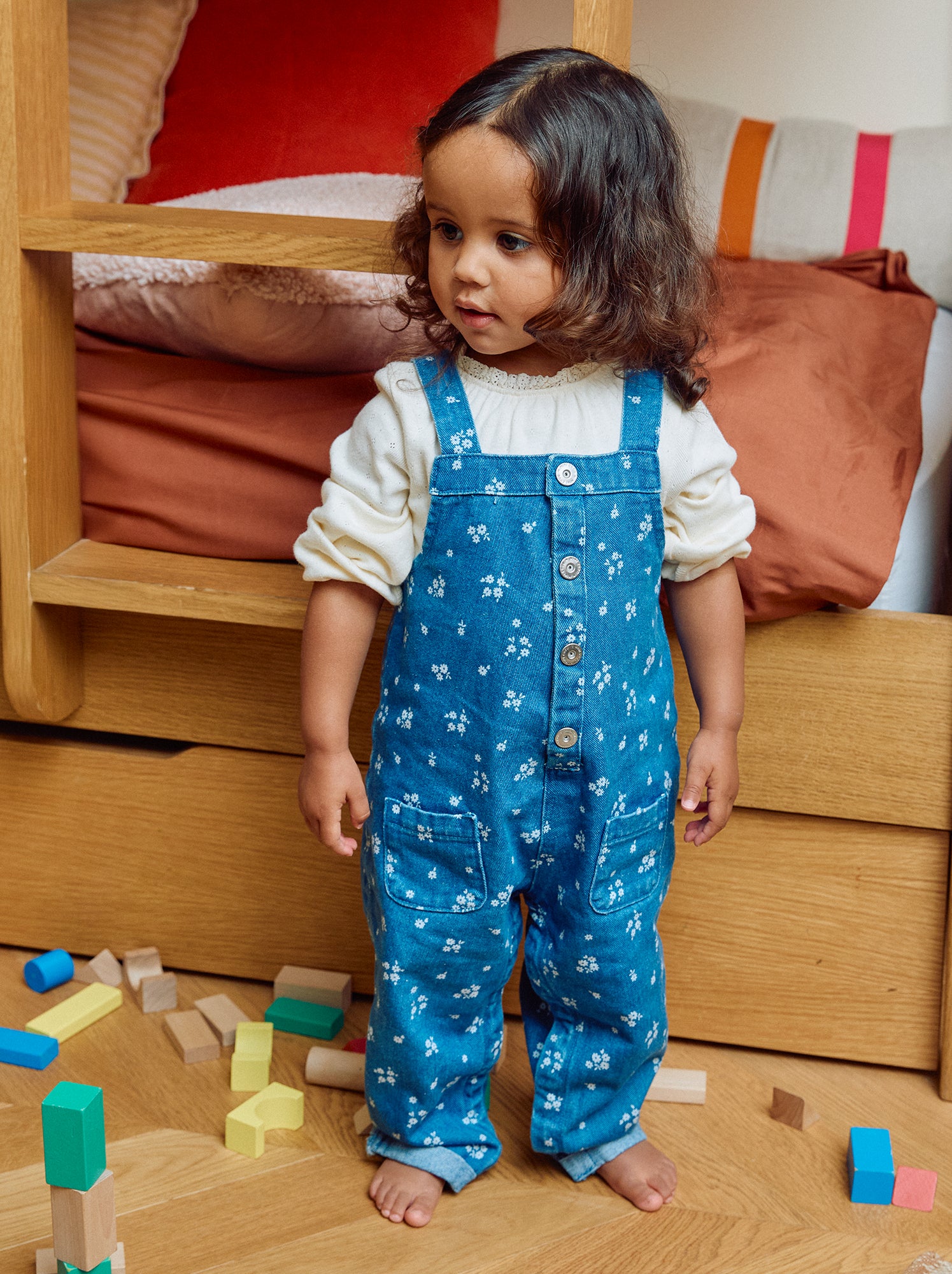 Jeans tuinbroek met bloemen