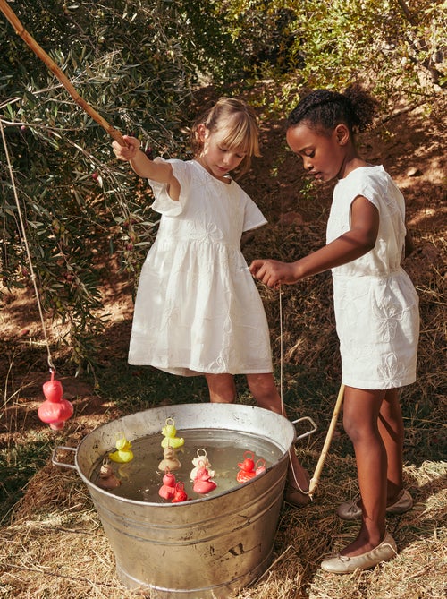 Jurk met fantasie bloemenborduursels - Kiabi
