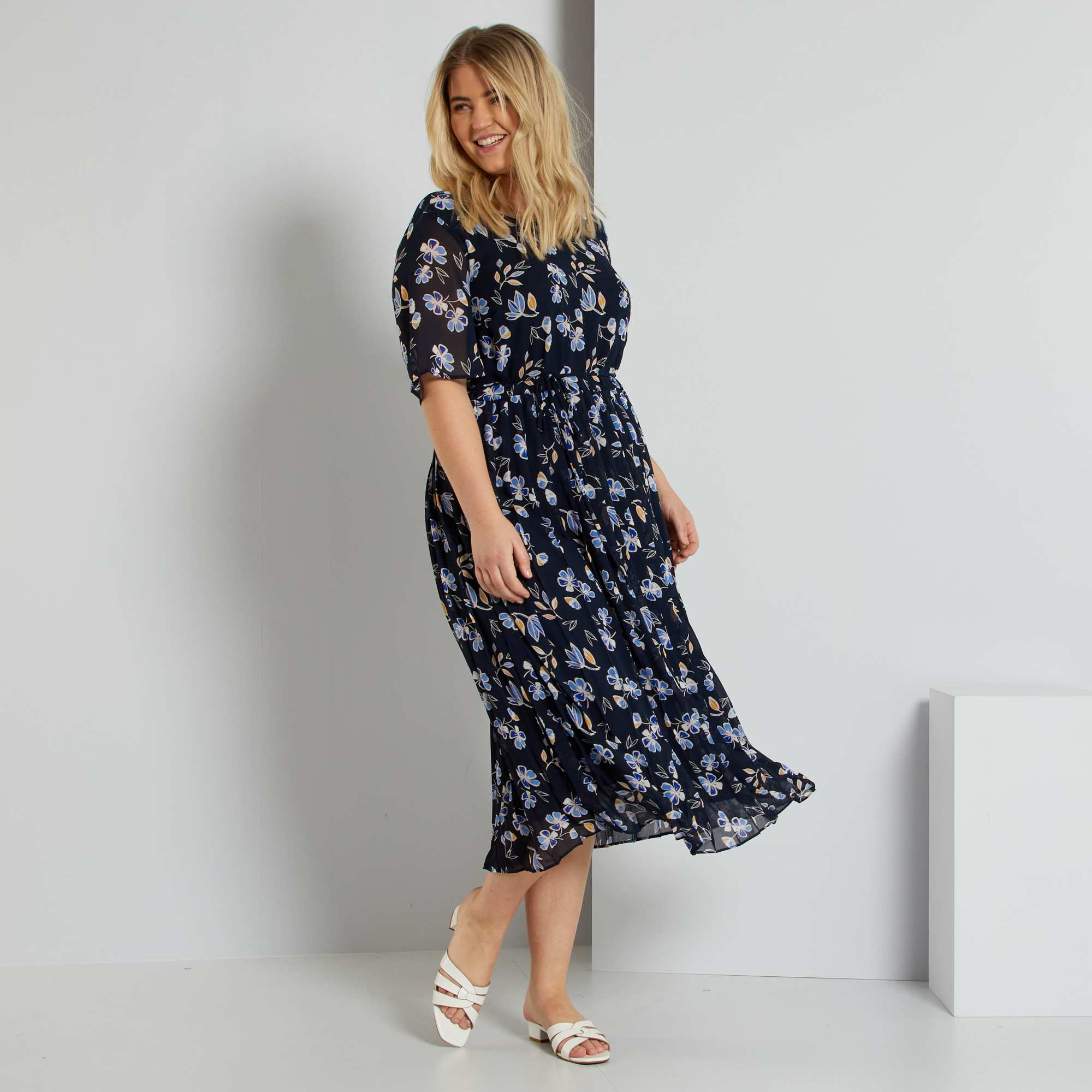 Decolleté Jurk DecolletÃ© Jurk Voile Jurk