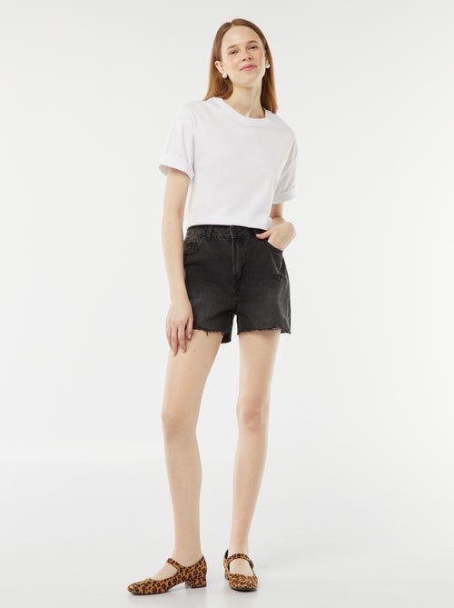 Kort spijkershort met decoratieve slijtplekken en raw-cut afwerking - Kiabi