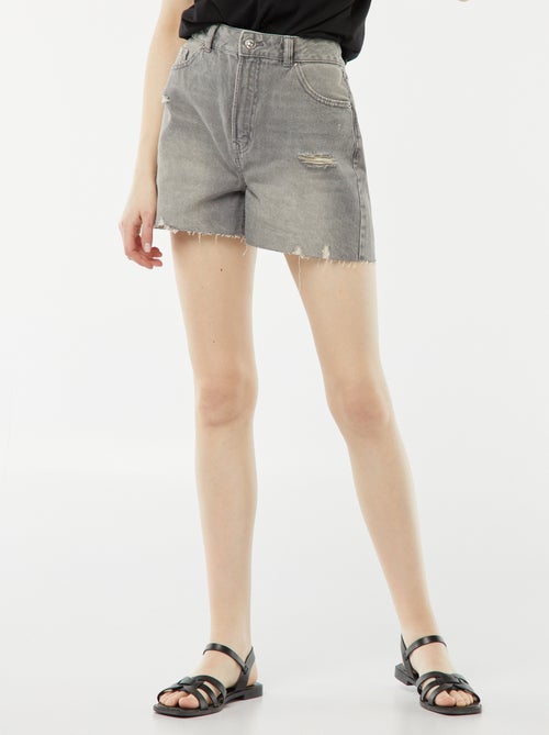 Kort spijkershort met decoratieve slijtplekken en raw-cut afwerking - Kiabi