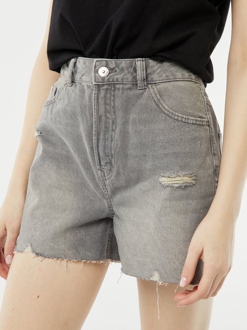 Kort spijkershort met decoratieve slijtplekken en raw-cut afwerking - Kiabi