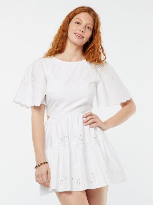 Korte effen jurk met broderie anglaise - Kiabi