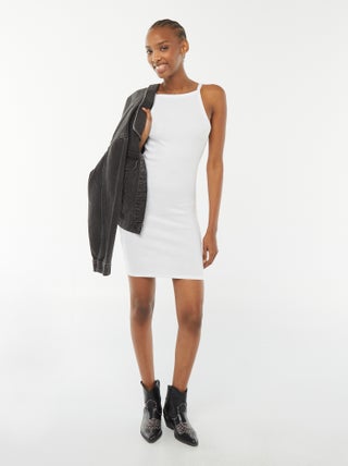 Korte jurk in haltermodel