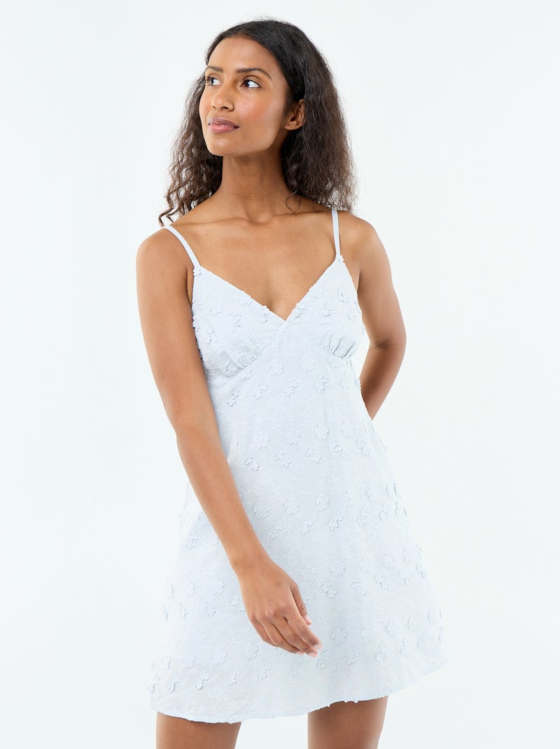 Korte jurk met smalle schouderbandjes en all-over geborduurde motieven Blauw - Kiabi