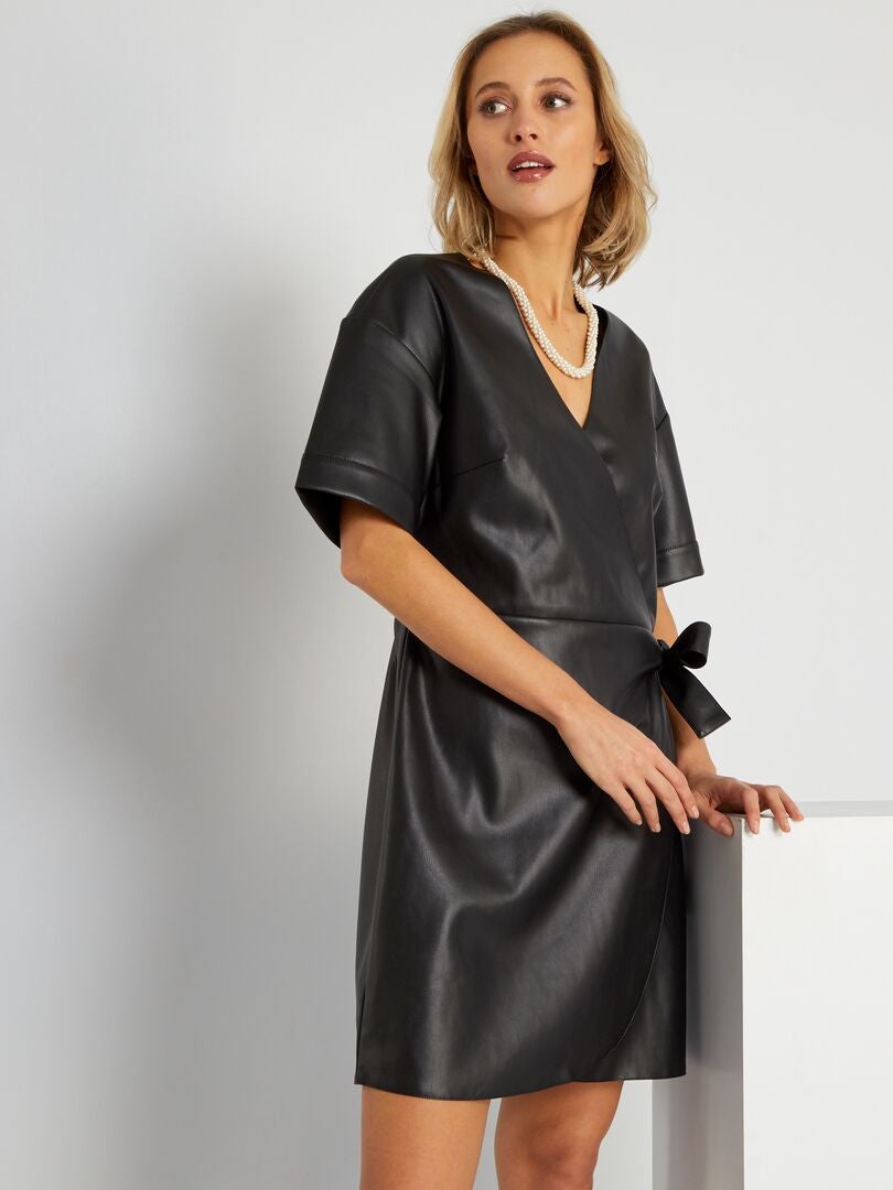 Korte jurk met strikceintuur zwart - Kiabi