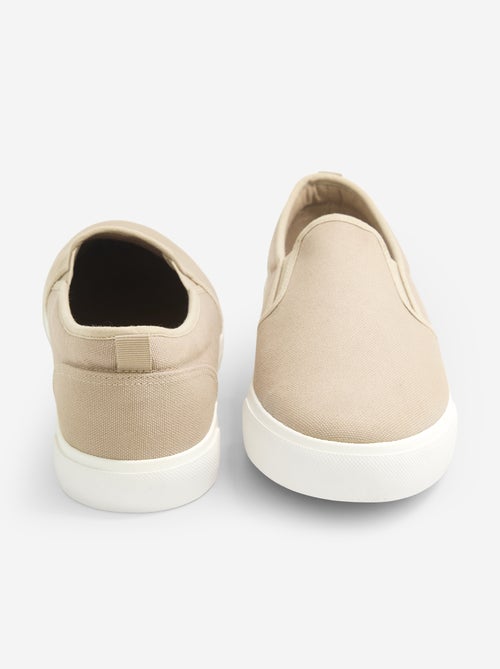 Lage slip-on sneakers - Kiabi Lage slip-on sneakers - Kiabi