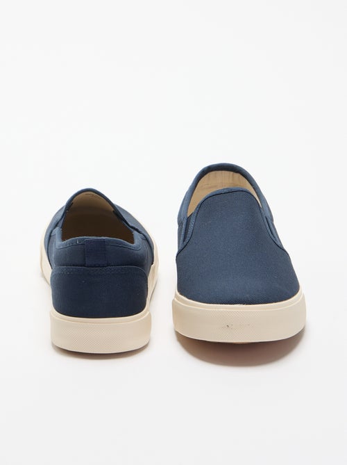 Lage slip-on sneakers - Kiabi Lage slip-on sneakers - Kiabi