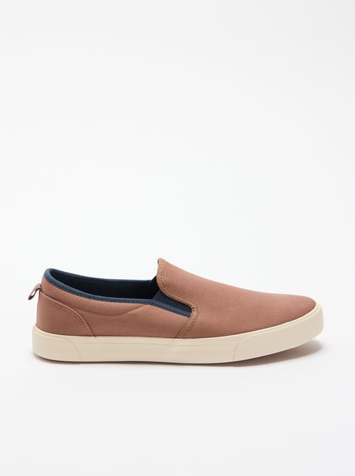 Lage slip-on sneakers - Kiabi Lage slip-on sneakers - Kiabi