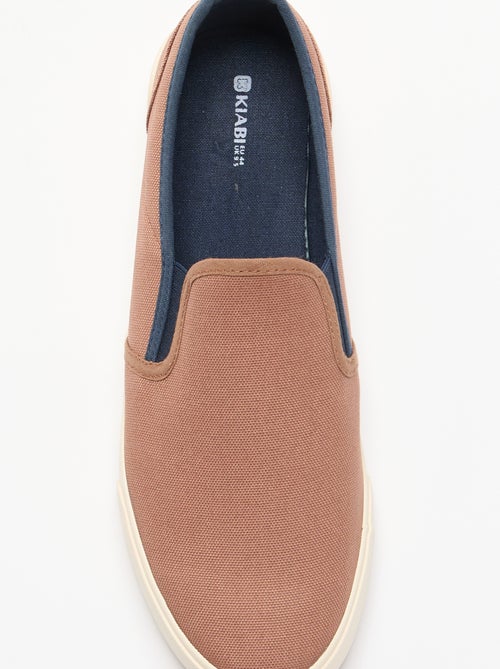 Lage slip-on sneakers - Kiabi Lage slip-on sneakers - Kiabi