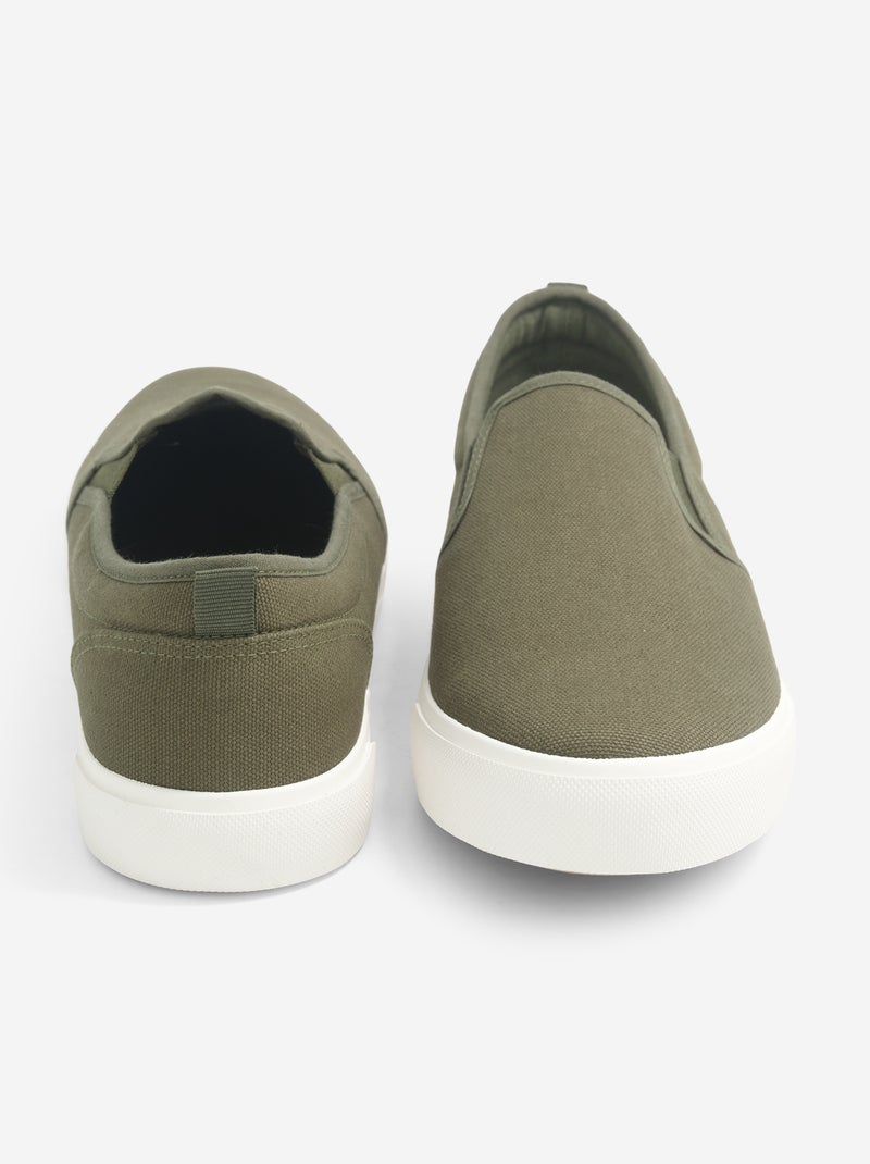 Lage slip-on sneakers Kaki - Kiabi