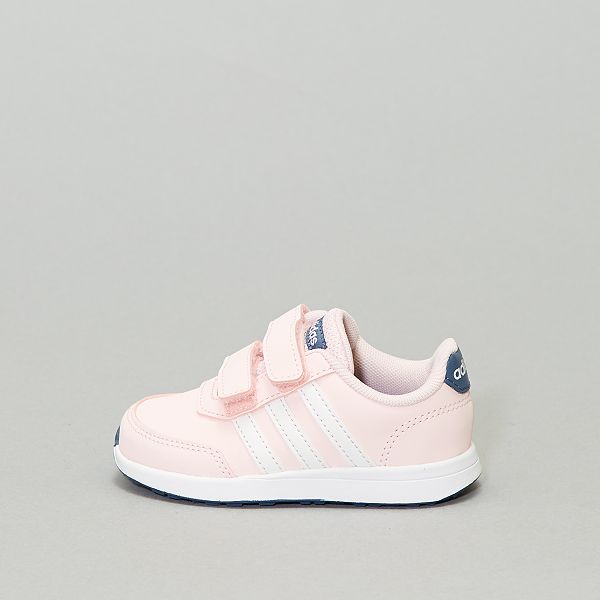 lage adidas sneakers