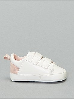 Schoenen - Lage sneakers met hartjes - Kiabi