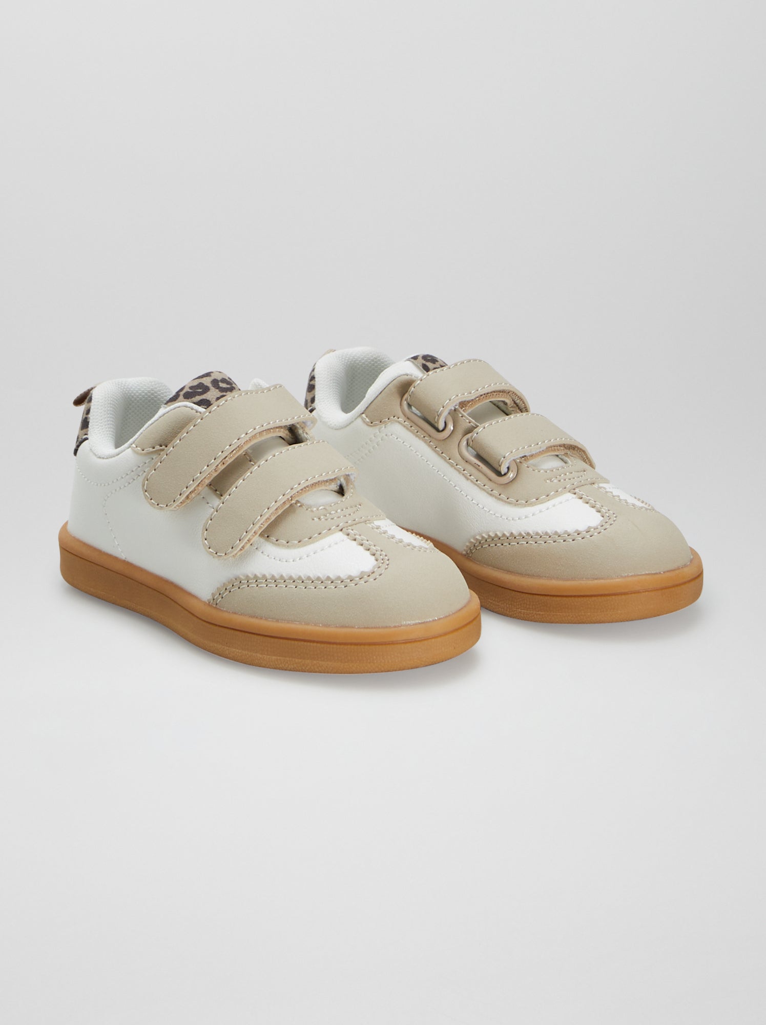 Witte sneakers met klittenband sale