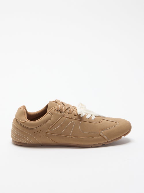 Lage sneakers met tweekleurige veters - Kiabi Lage sneakers met tweekleurige veters - Kiabi