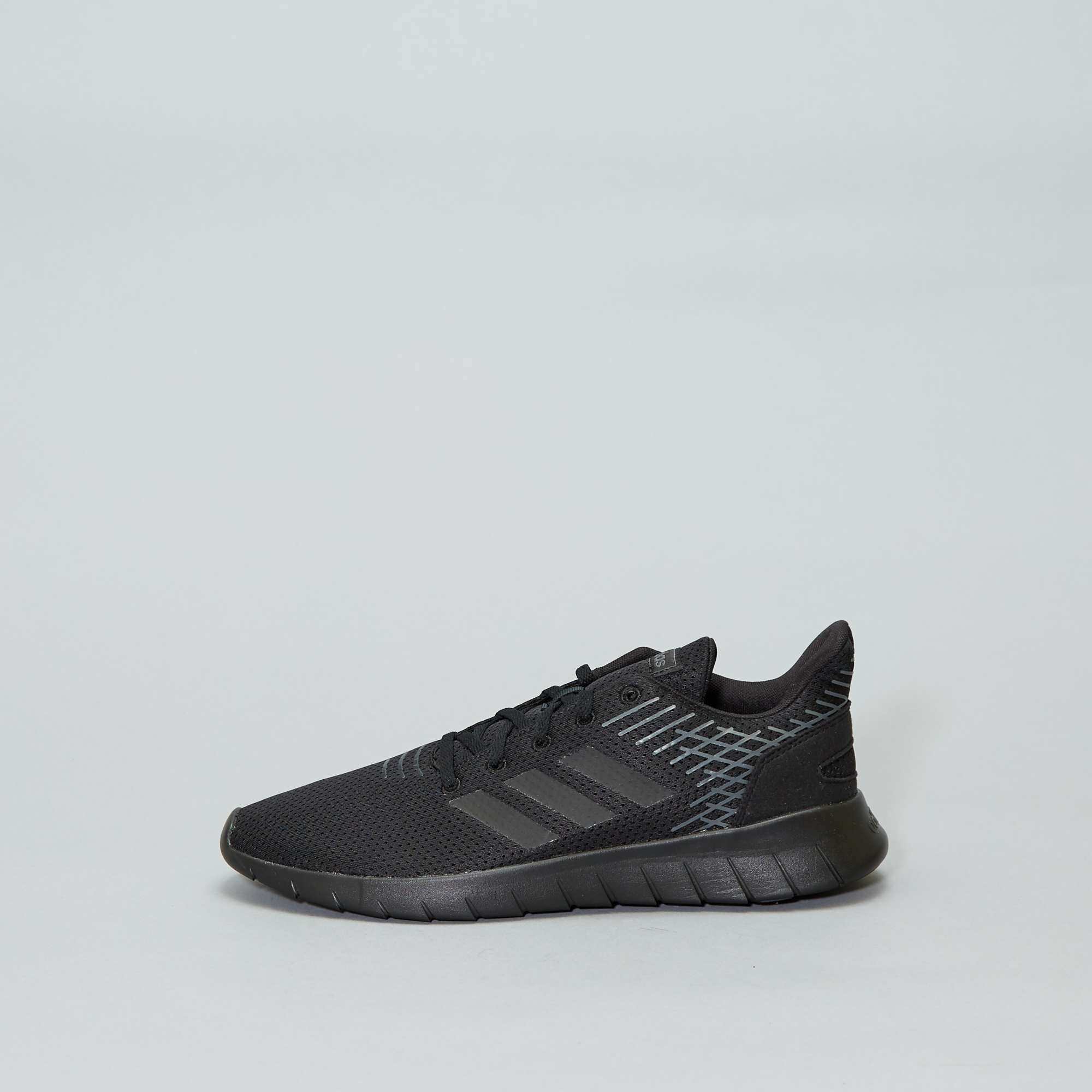 lage adidas sneakers