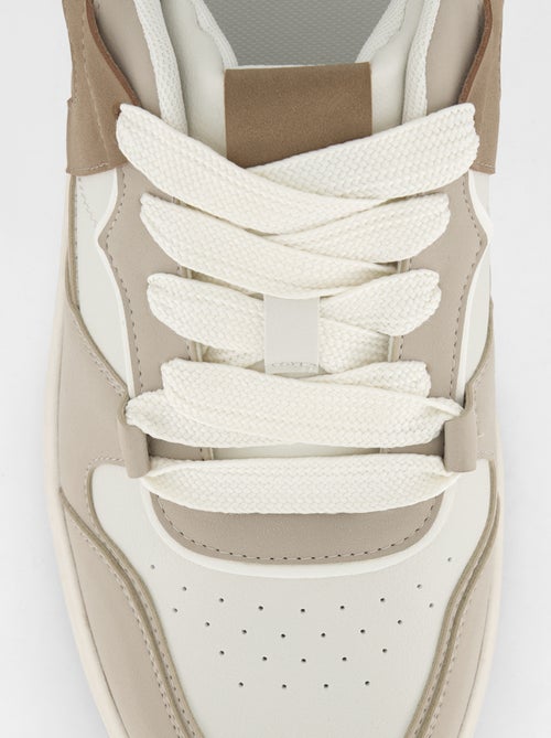 Lage sneakers van imitatieleer - Kiabi Lage sneakers van imitatieleer - Kiabi