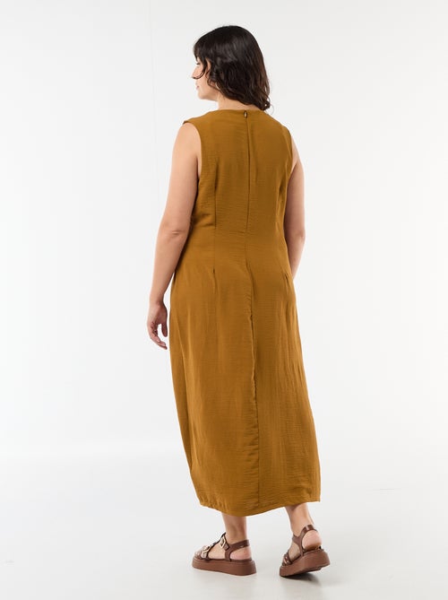 Lange gedrapeerde jurk met fantasiejuweel - Kiabi