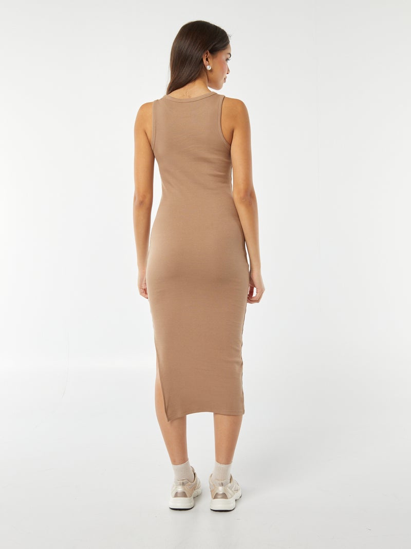 Lange, mouwloze, strakke jurk van ribtricot BIEGE - Kiabi
